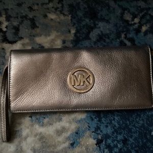 Michael Kors wristlet